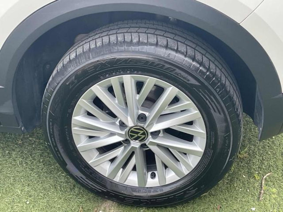 Volkswagen T-Roc 1.0 tsi Life 115cv (12)