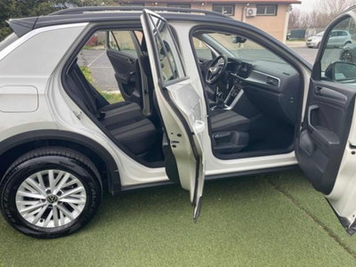 Volkswagen T-Roc 1.0 tsi Life 115cv (13)