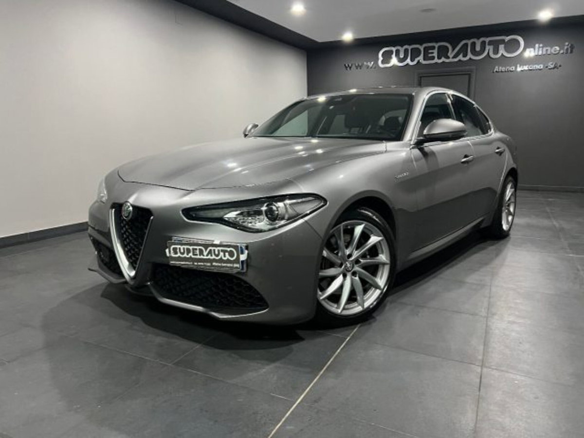 Alfa Romeo Giulia 2.2 Turbodiesel 210 CV AT8 AWD Q4 Veloce (3)