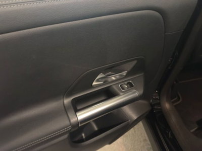 Mercedes-Benz GLA SUV 200 d Automatic Sport Plus (10)
