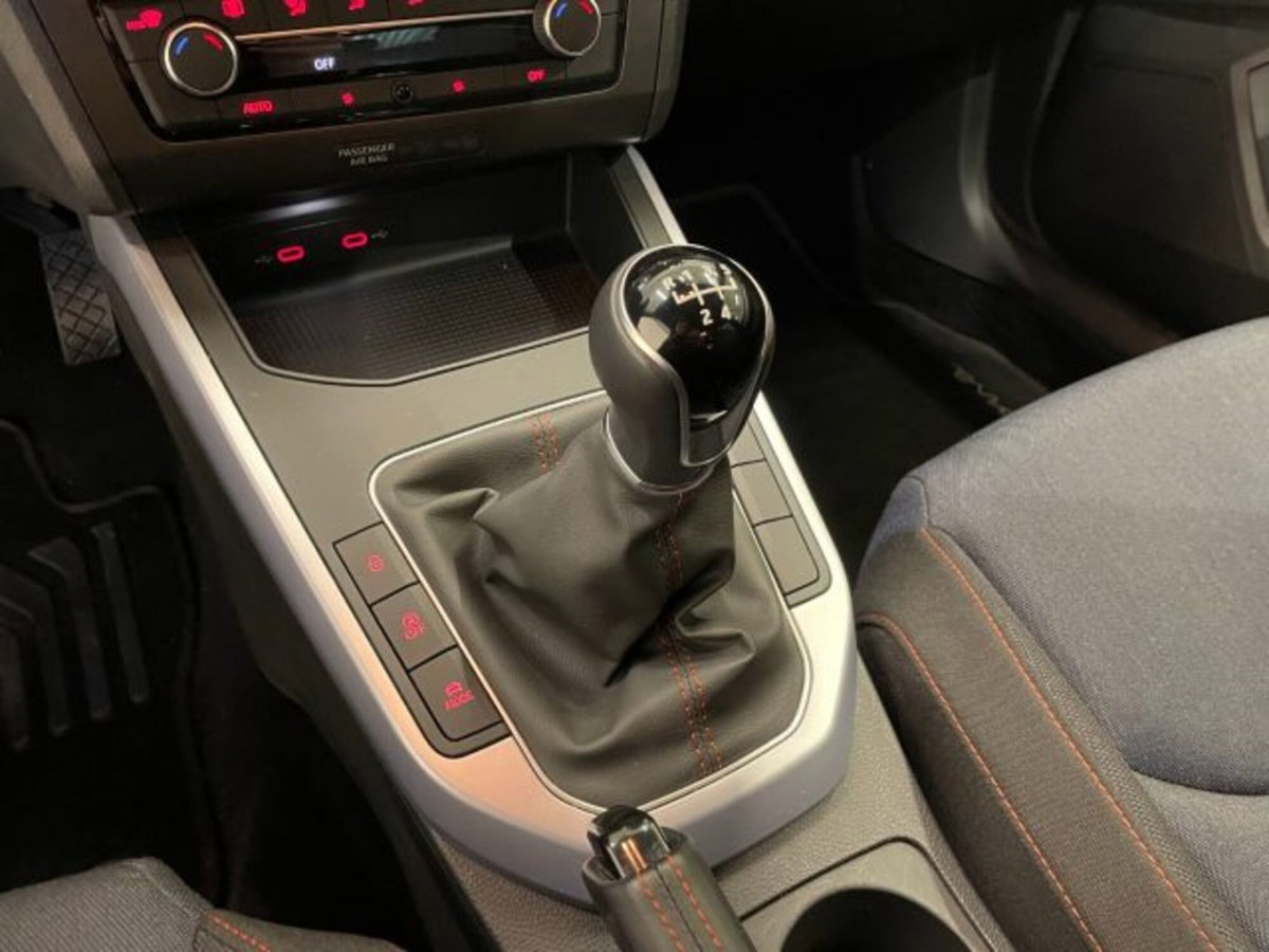 SEAT Arona 1.0 EcoTSI FR (8)