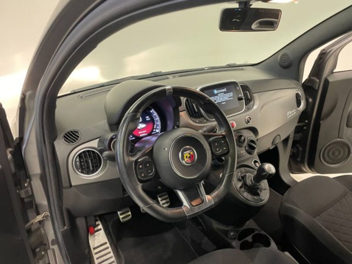 Abarth 595 595 1.4 Turbo T-Jet 165 CV Pista (15)
