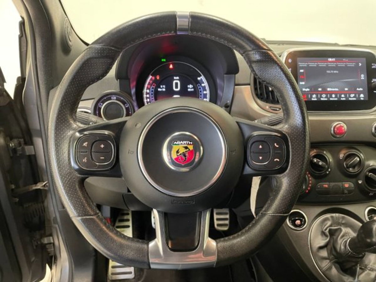 Abarth 595 595 1.4 Turbo T-Jet 165 CV Pista (16)