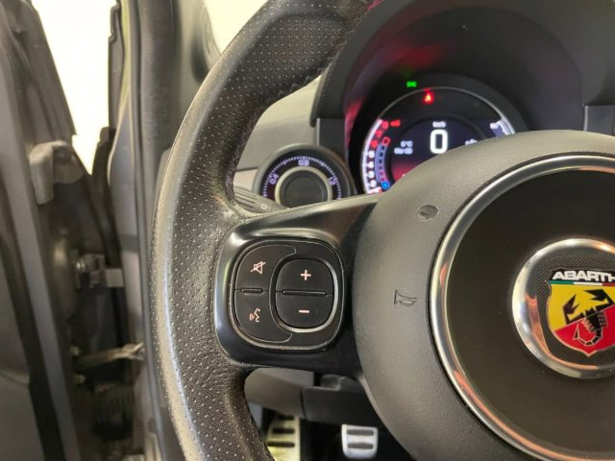 Abarth 595 595 1.4 Turbo T-Jet 165 CV Pista (17)