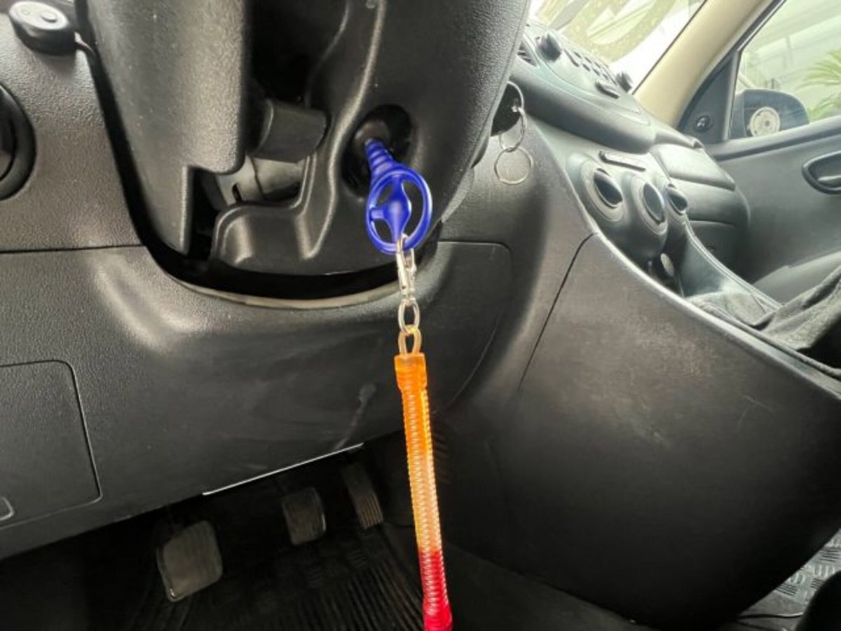 Hyundai i10 1.1 12V BlueDrive GPL Sound Edition (13)