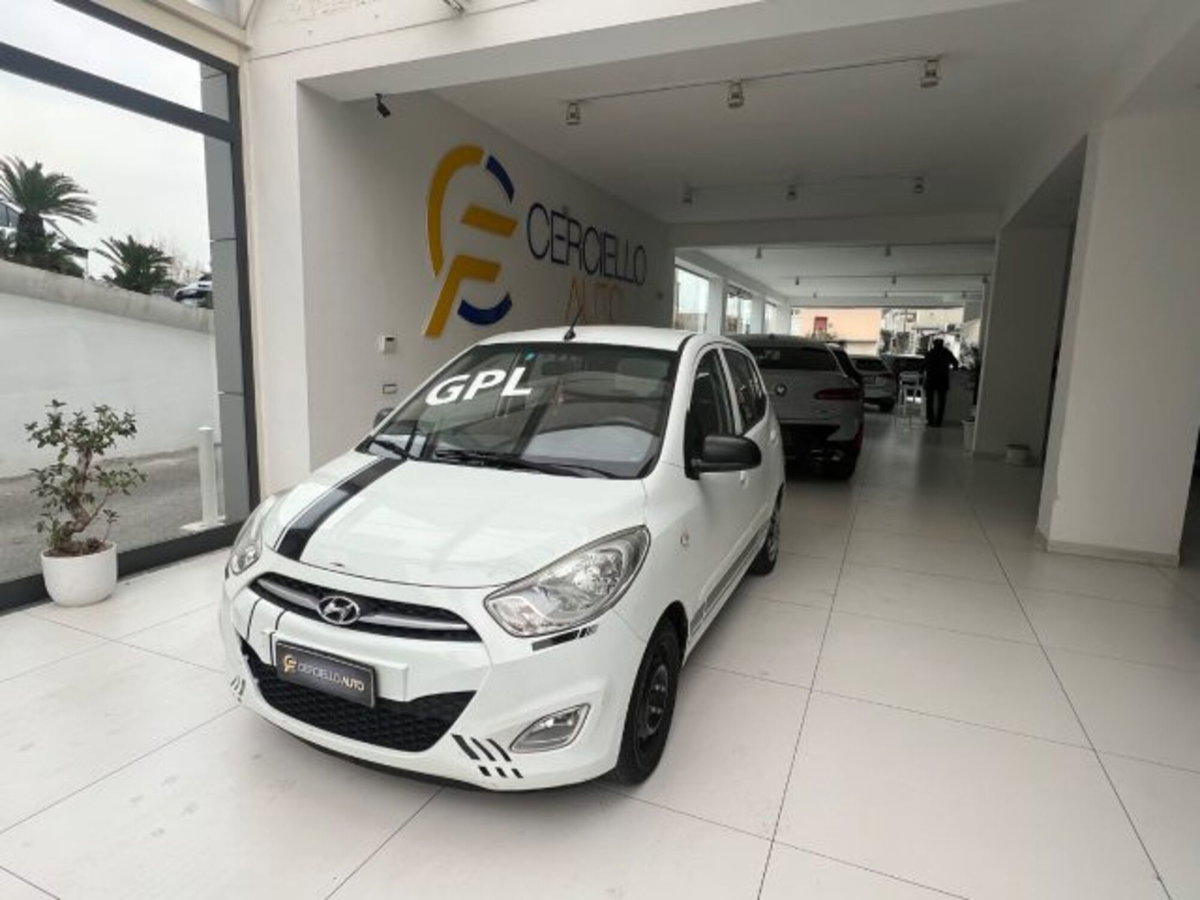 Hyundai i10 1.1 12V BlueDrive GPL Sound Edition (2)