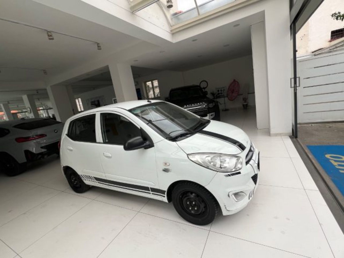 Hyundai i10 1.1 12V BlueDrive GPL Sound Edition (5)