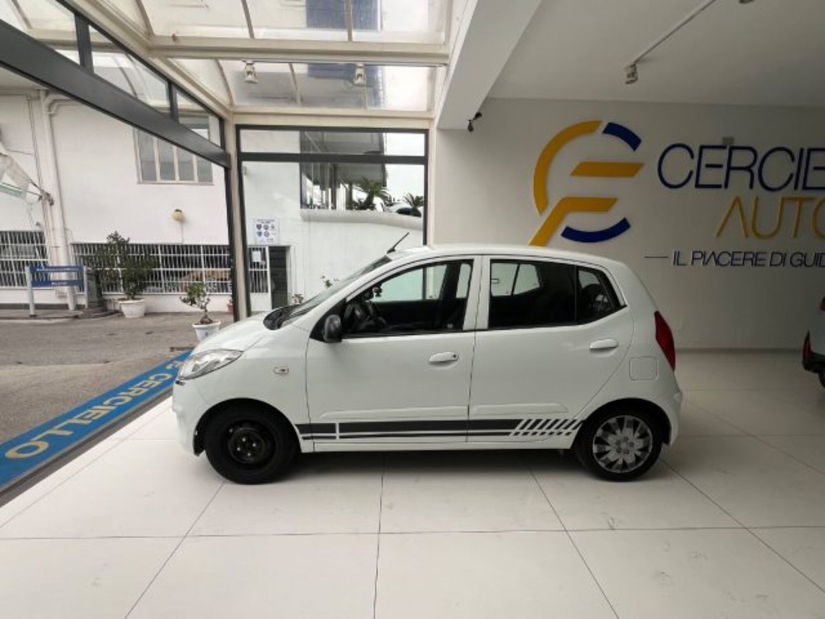 Hyundai i10 1.1 12V BlueDrive GPL Sound Edition (6)