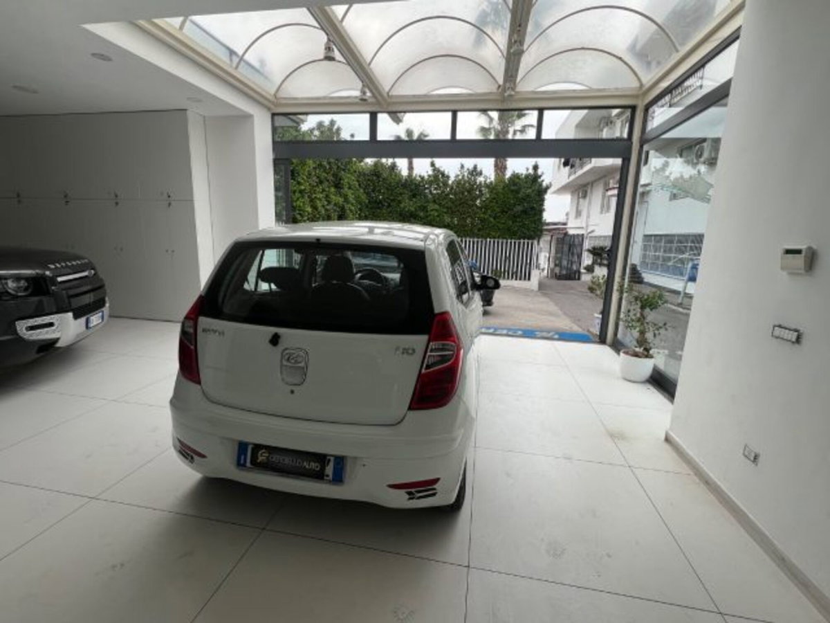 Hyundai i10 1.1 12V BlueDrive GPL Sound Edition (7)