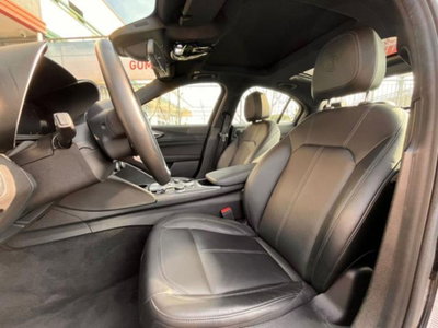 Alfa Romeo Giulia 2.0 Turbo 280 CV AT8 AWD Q4 Ti (10)
