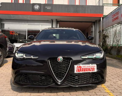 Alfa Romeo Giulia 2.0 Turbo 280 CV AT8 AWD Q4 Ti (2)