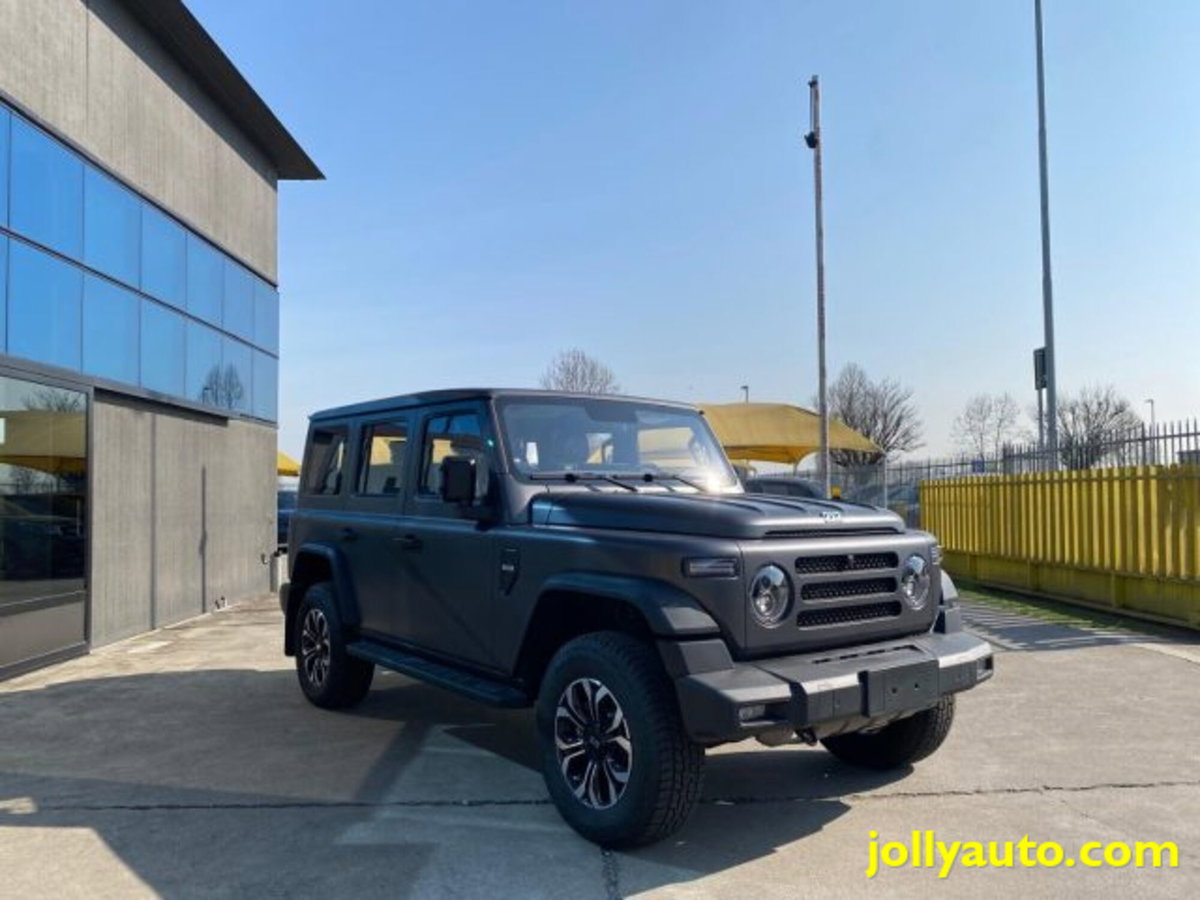 Emc 212 212 2.0 tdi Diesel 4wd 8at (2)