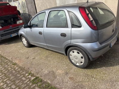 Opel Corsa 1.0i 12V cat 5 porte Club usata
