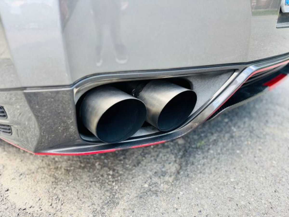 Nissan GT-R 3.8 V6 Premium Edition (14)