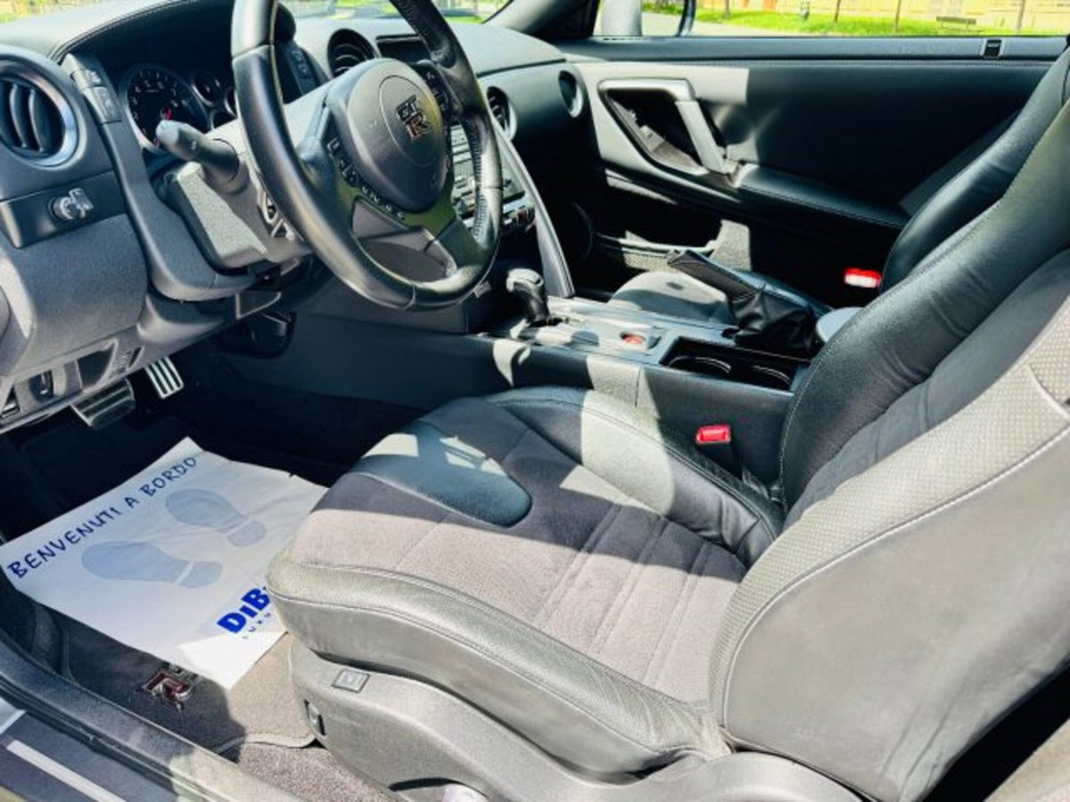 Nissan GT-R 3.8 V6 Premium Edition (18)