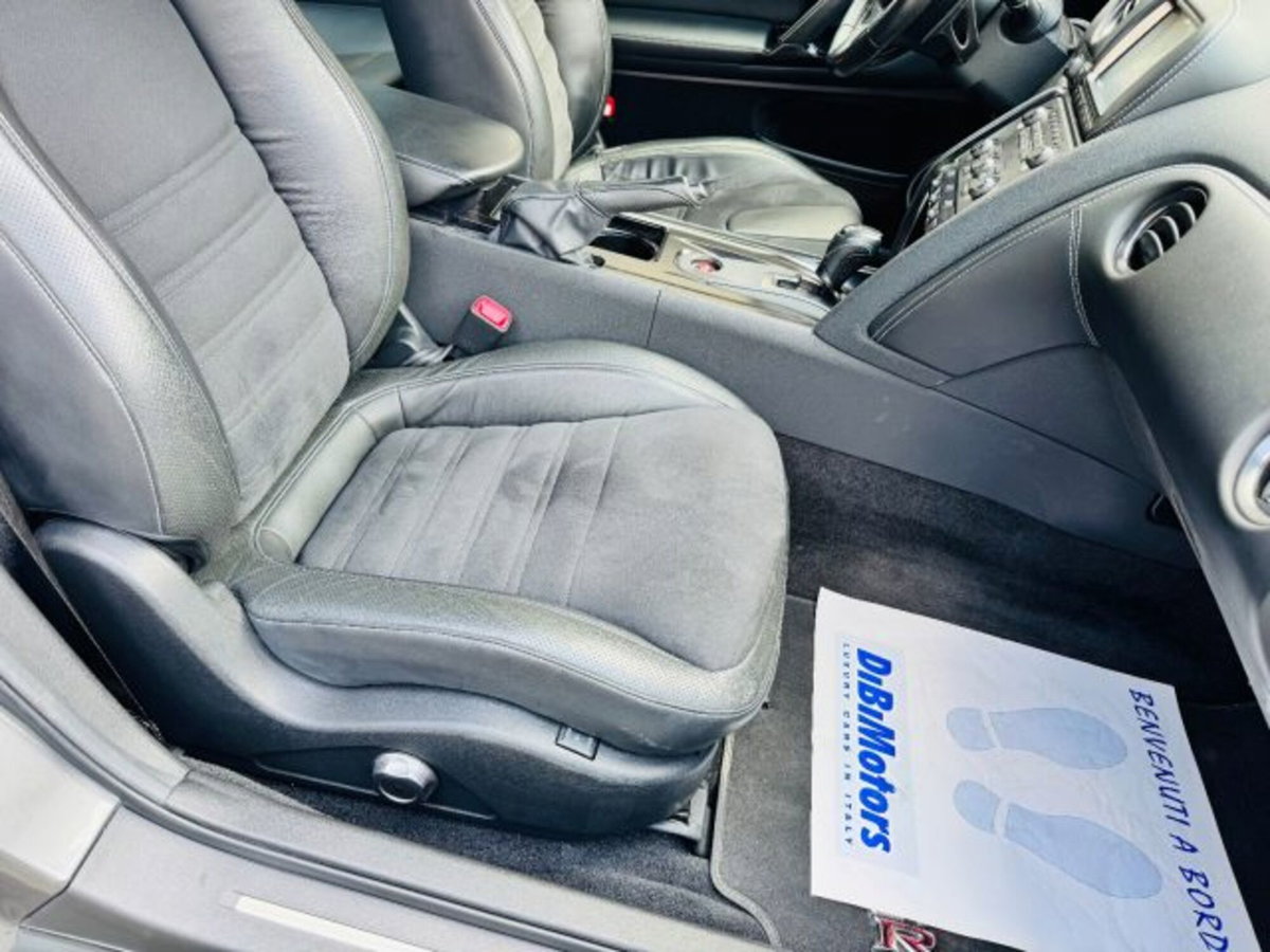 Nissan GT-R 3.8 V6 Premium Edition (3)