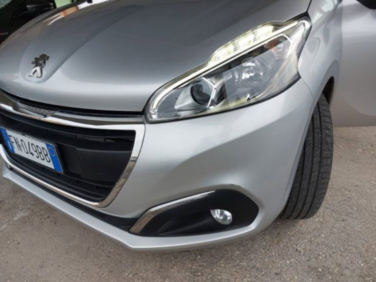Peugeot 208 82 5 porte Allure (13)