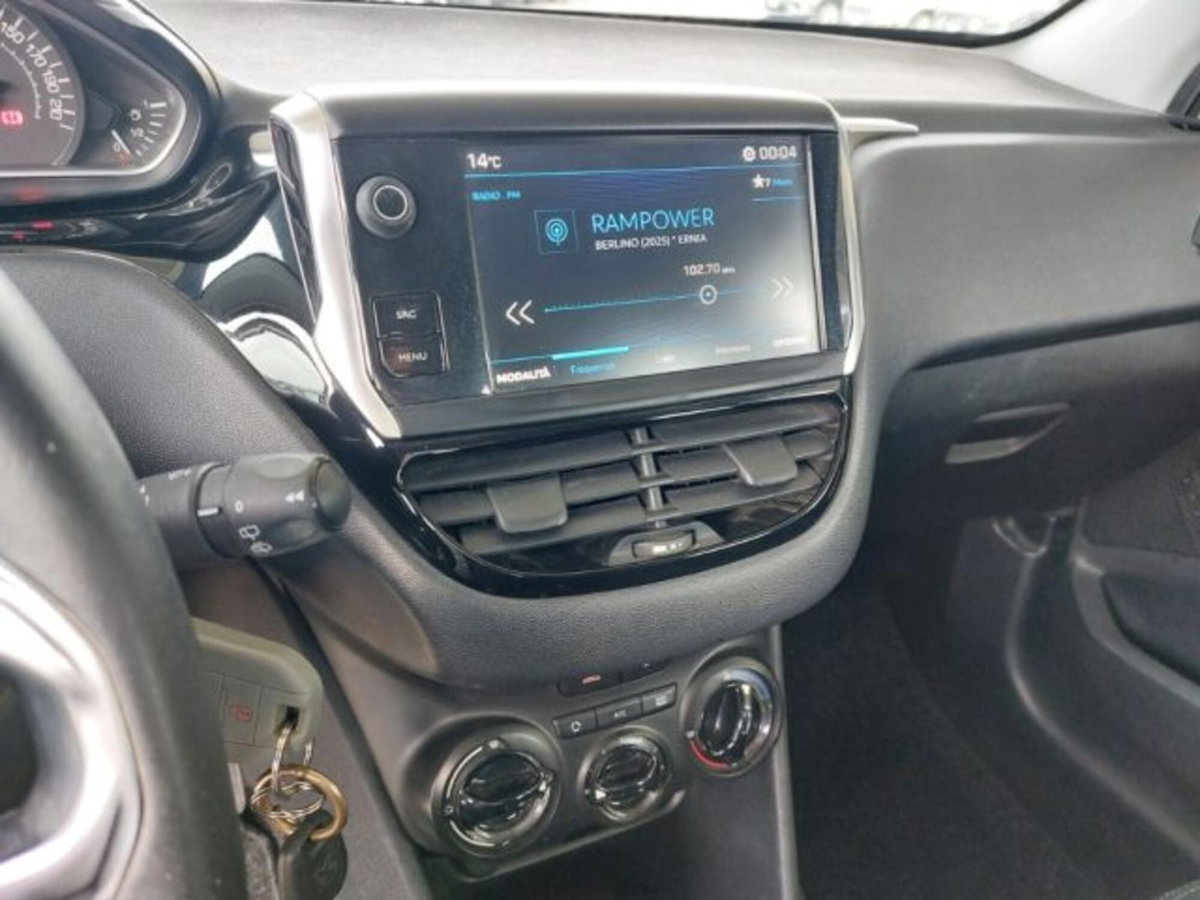 Peugeot 208 82 5 porte Allure (14)