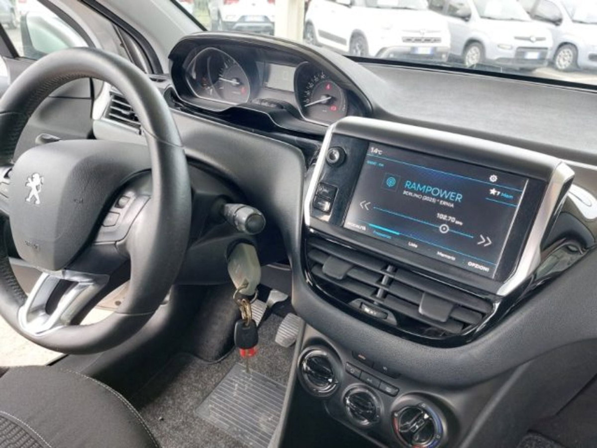 Peugeot 208 82 5 porte Allure (15)