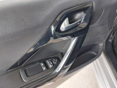 Peugeot 208 82 5 porte Allure (19)