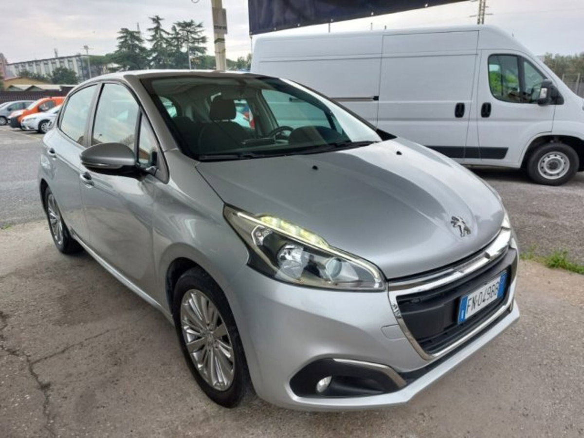 Peugeot 208 82 5 porte Allure (3)