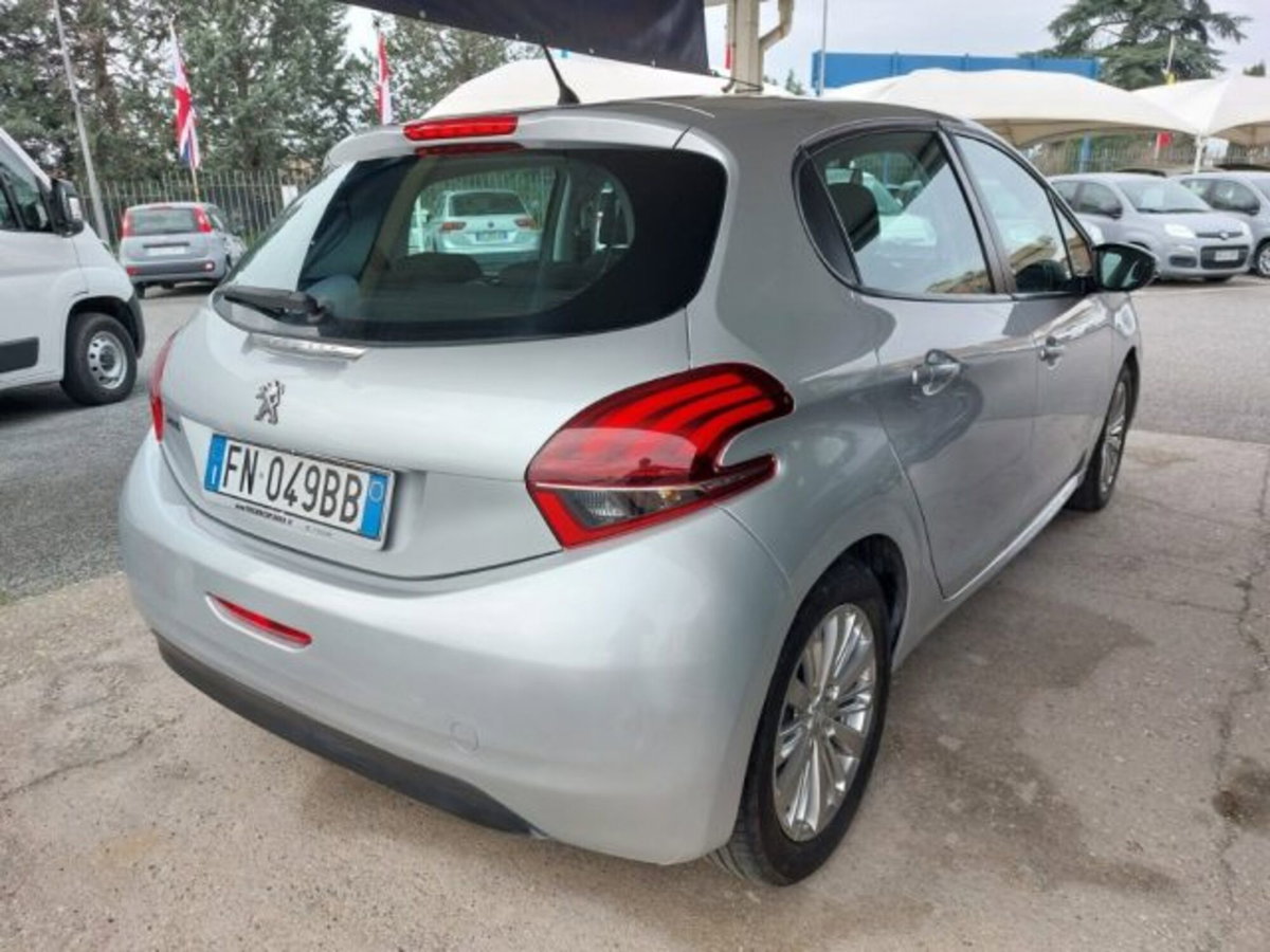 Peugeot 208 82 5 porte Allure (4)