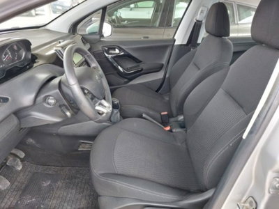 Peugeot 208 82 5 porte Allure (6)