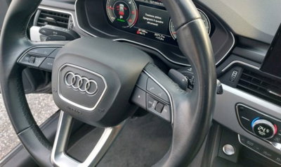 Audi A4 Avant 30 TDI/136 CV S tronic S line edition (17)