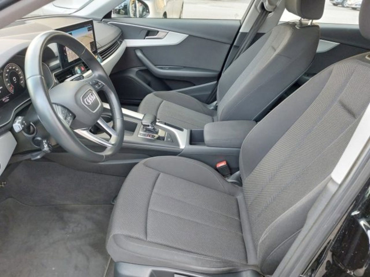 Audi A4 Avant 30 TDI/136 CV S tronic S line edition (5)