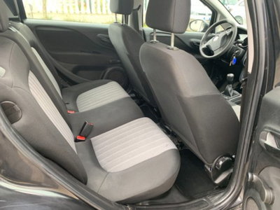 Fiat Punto 1.3 MJT II S&S 95 CV 5 porte Street (11)