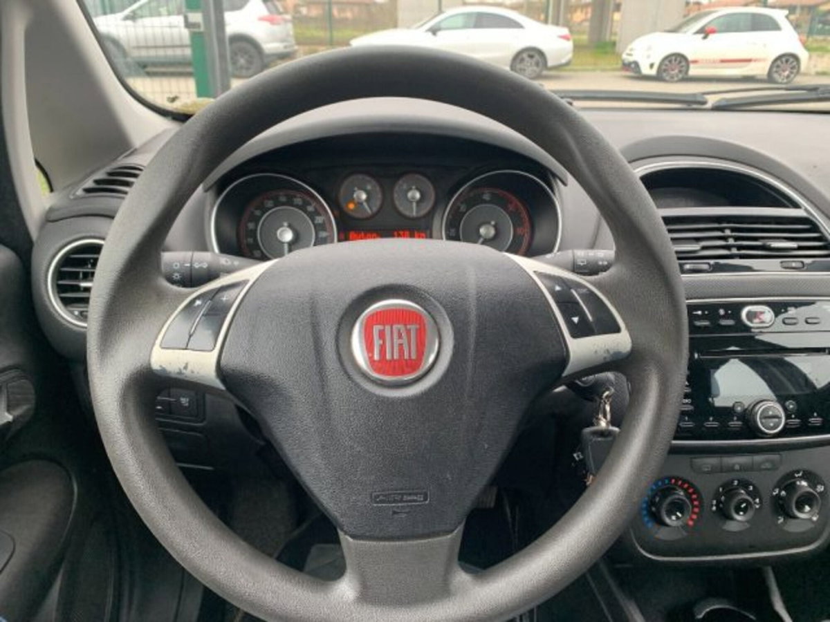 Fiat Punto 1.3 MJT II S&S 95 CV 5 porte Street (16)