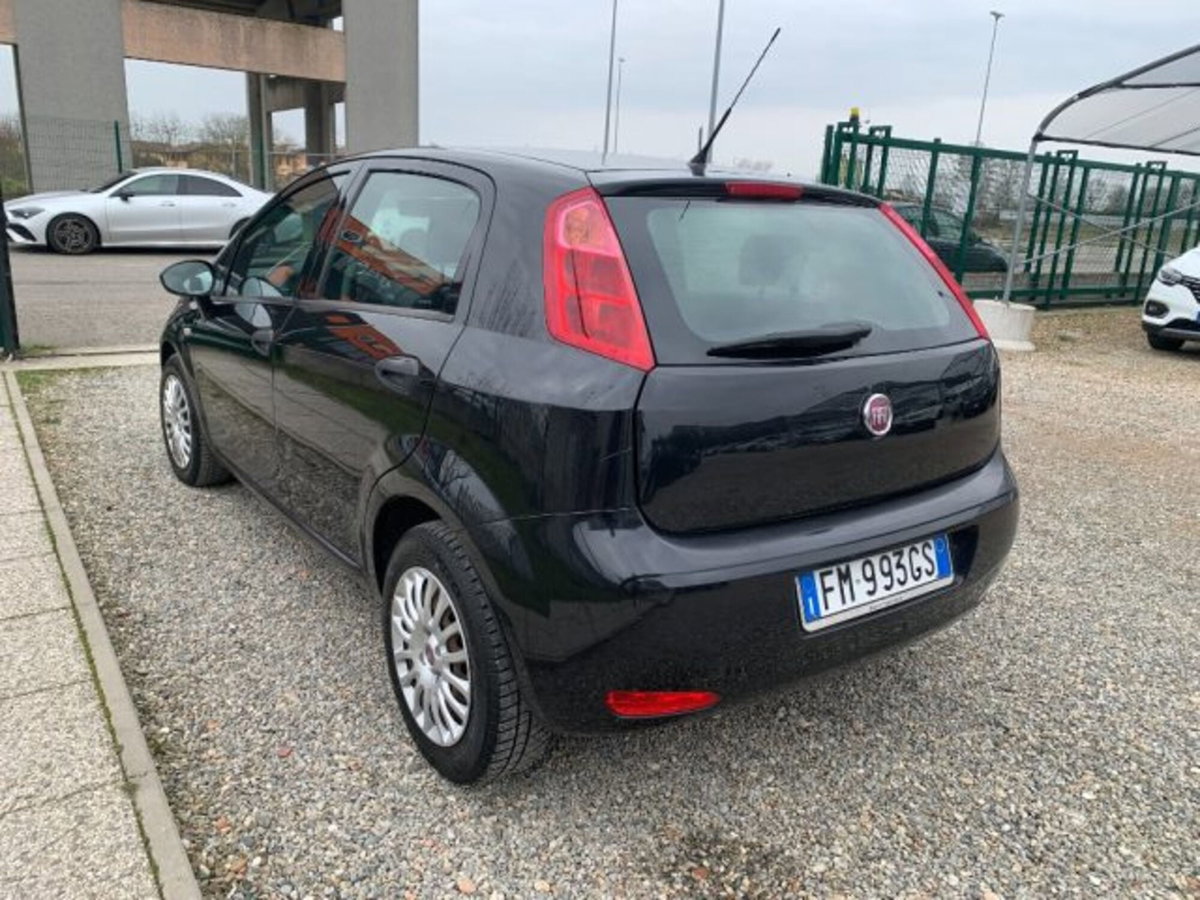 Fiat Punto 1.3 MJT II S&S 95 CV 5 porte Street (7)