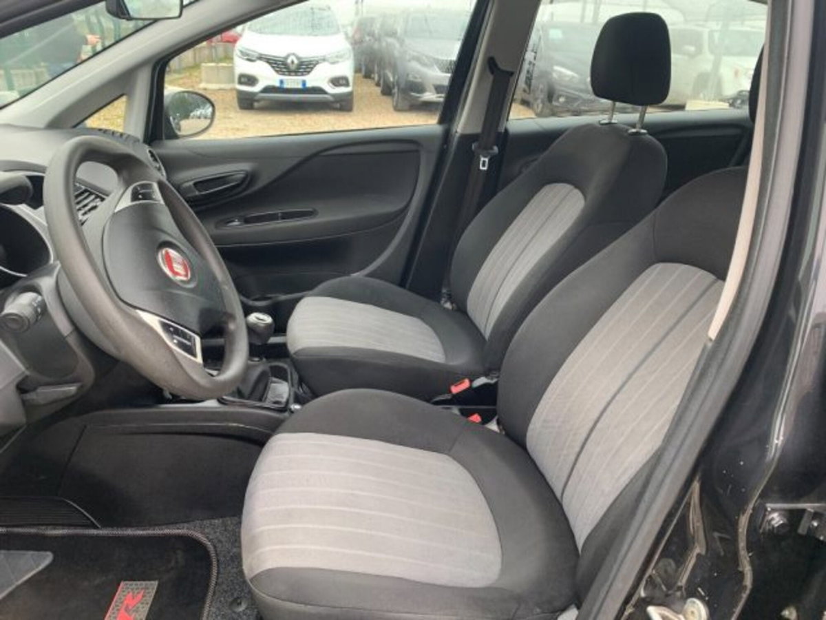 Fiat Punto 1.3 MJT II S&S 95 CV 5 porte Street (9)