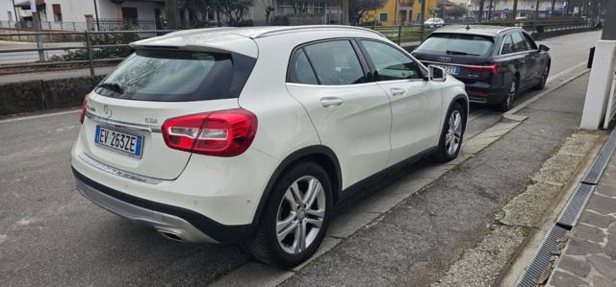 Mercedes-Benz GLA SUV 200 CDI Automatic Sport (5)