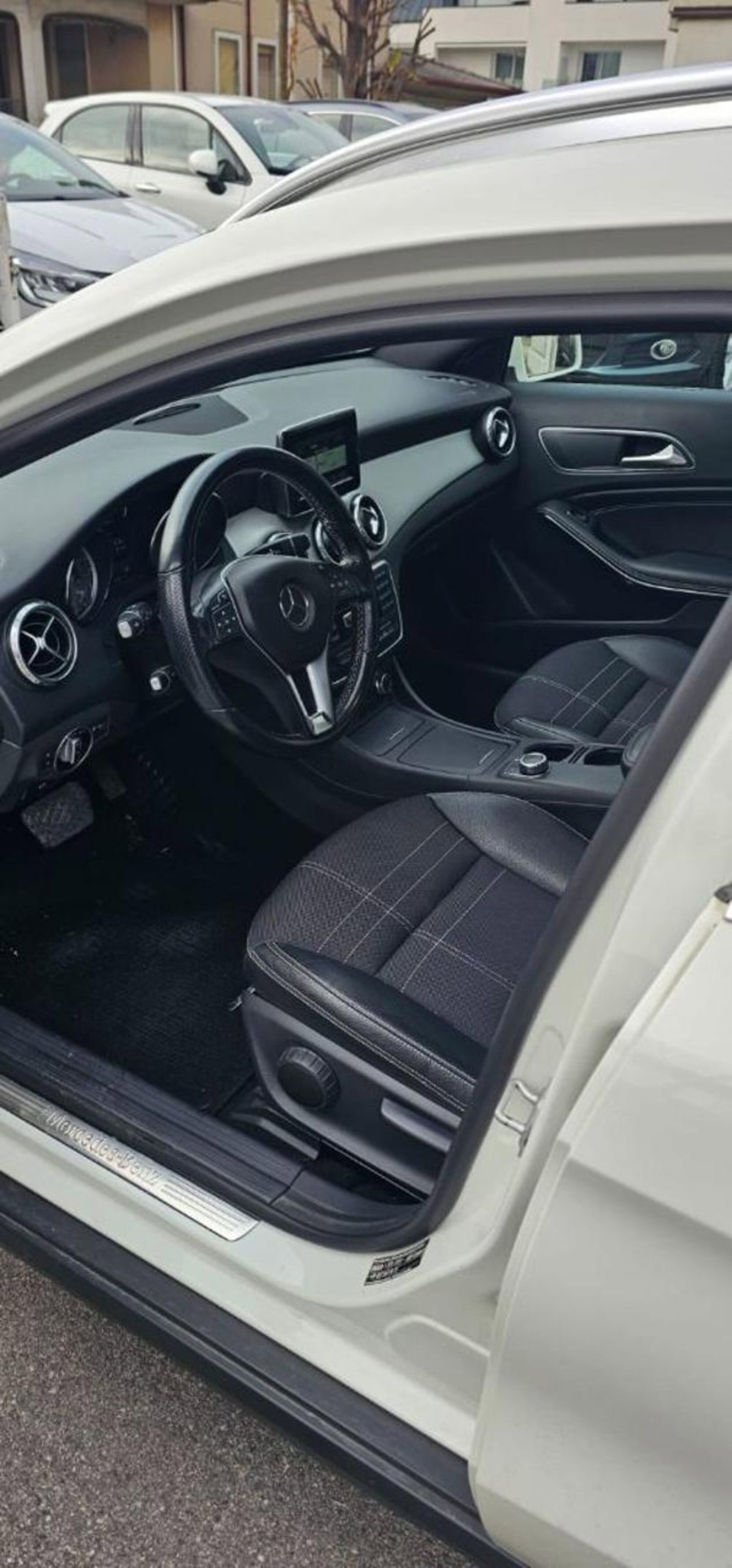 Mercedes-Benz GLA SUV 200 CDI Automatic Sport (9)