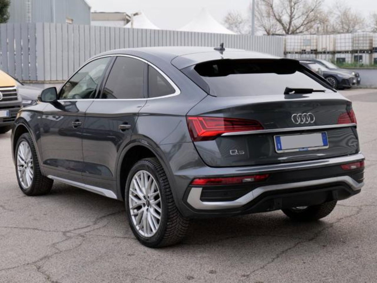Audi Q5 Sportback Sportback 40 2.0 tdi mhev 12V quattro s-tronic (3)
