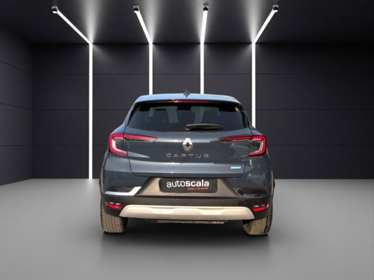 Renault Captur Plug-in Hybrid E-Tech 160 CV Intens (4)