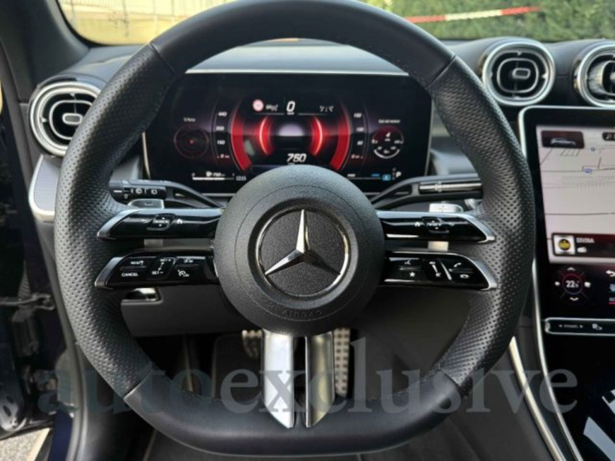 Mercedes-Benz GLC 220 d 4Matic Mild Hybrid AMG Premium Plus (11)
