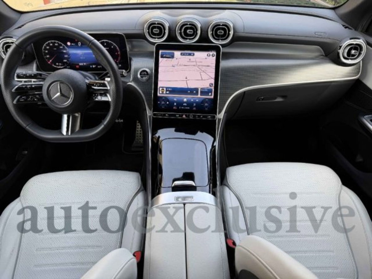 Mercedes-Benz GLC 220 d 4Matic Mild Hybrid AMG Premium Plus (15)