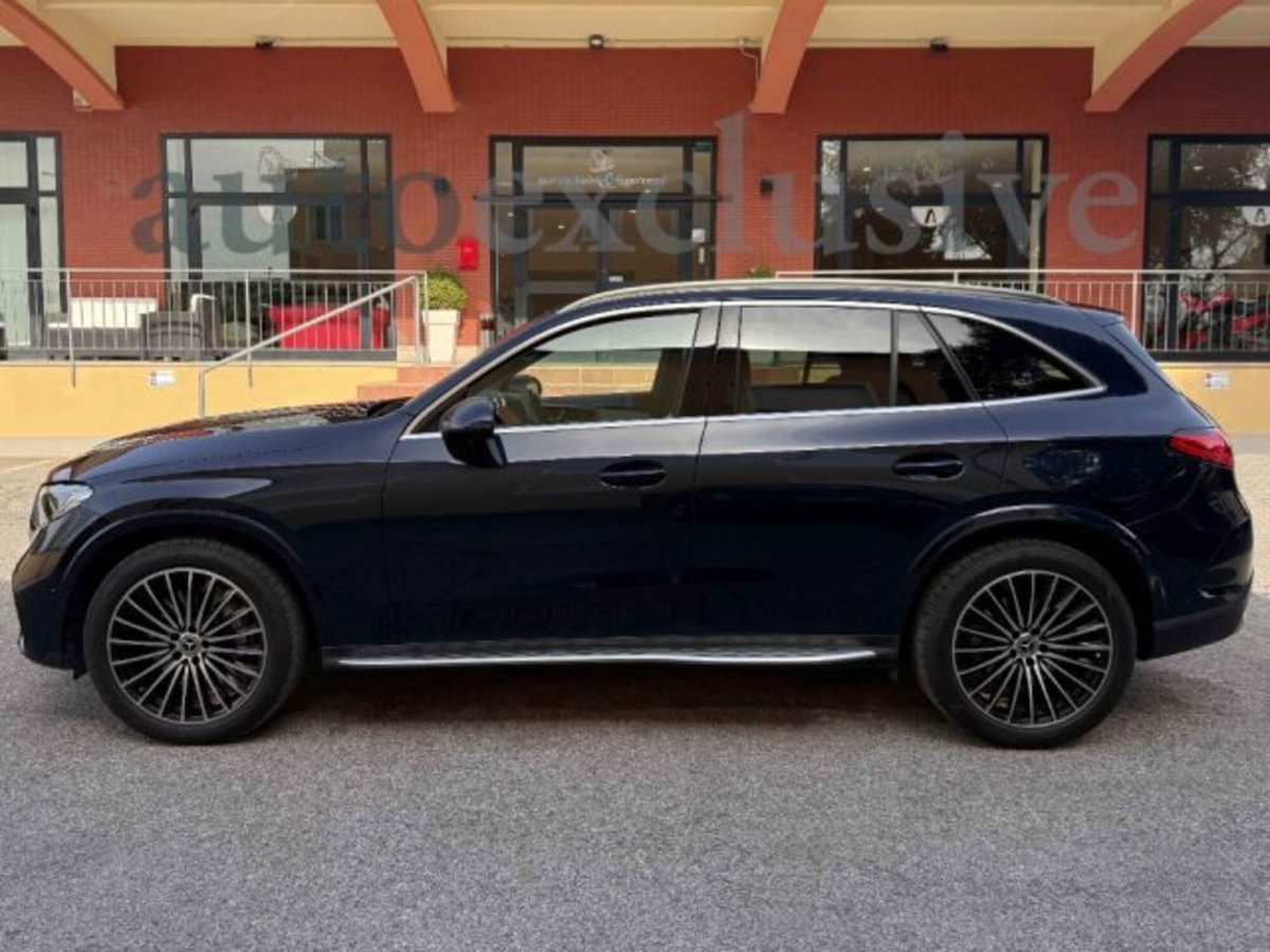 Mercedes-Benz GLC 220 d 4Matic Mild Hybrid AMG Premium Plus (4)