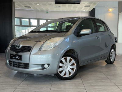 Toyota Yaris 1.3 5 porte usata