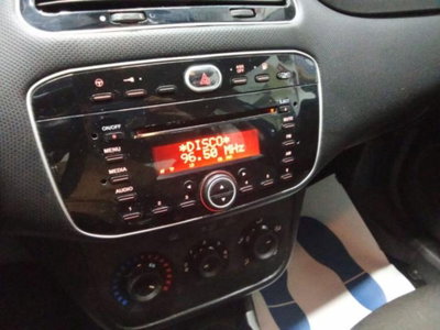 Fiat Punto Evo 1.4 5 porte Dynamic Natural Power (11)