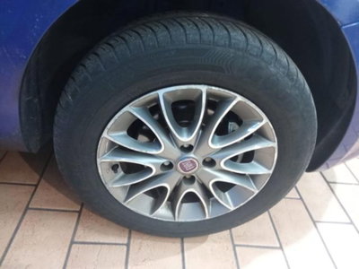 Fiat Punto Evo 1.4 5 porte Dynamic Natural Power (15)