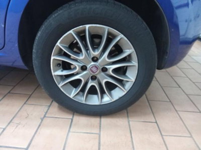 Fiat Punto Evo 1.4 5 porte Dynamic Natural Power (6)