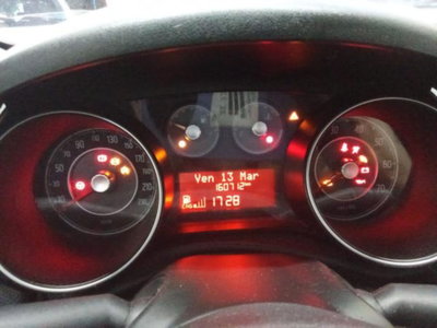 Fiat Punto Evo 1.4 5 porte Dynamic Natural Power (9)
