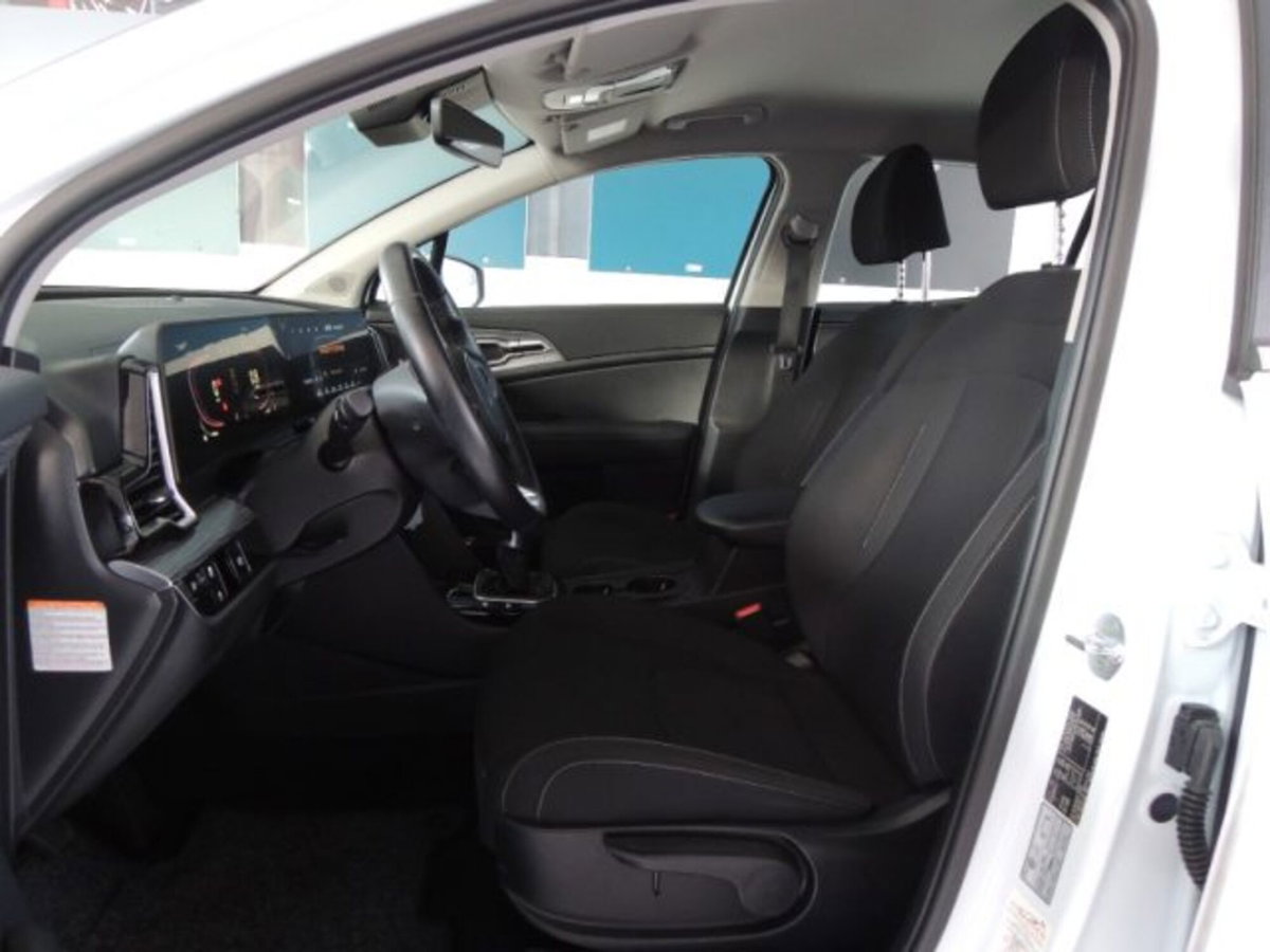 Kia Sportage 1.6 CRDi MHEV Business (7)