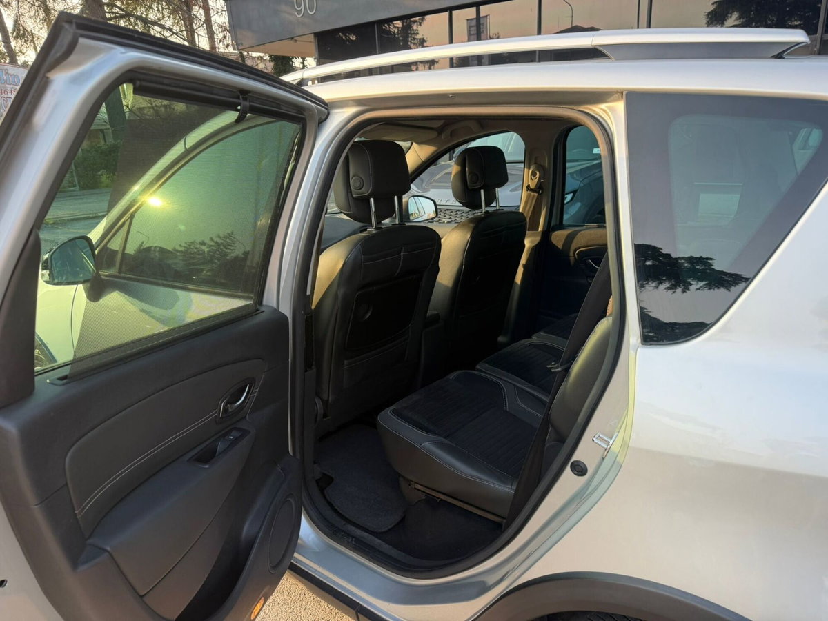 Renault Scenic E-Tech Electric XMod Cross 1.5 dCi 110CV Wave (10)