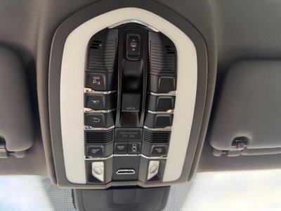 Porsche Cayenne 3.0 Diesel Platinum Edition (18)