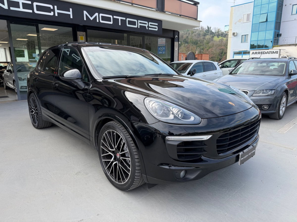 Porsche Cayenne 3.0 Diesel Platinum Edition (7)
