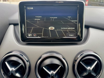 Mercedes-Benz Classe B 200 BlueEFFICIENCY Premium (13)